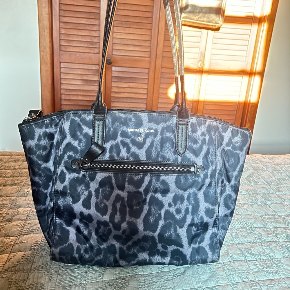 Michael Kors Gray Leopard Print Tote
